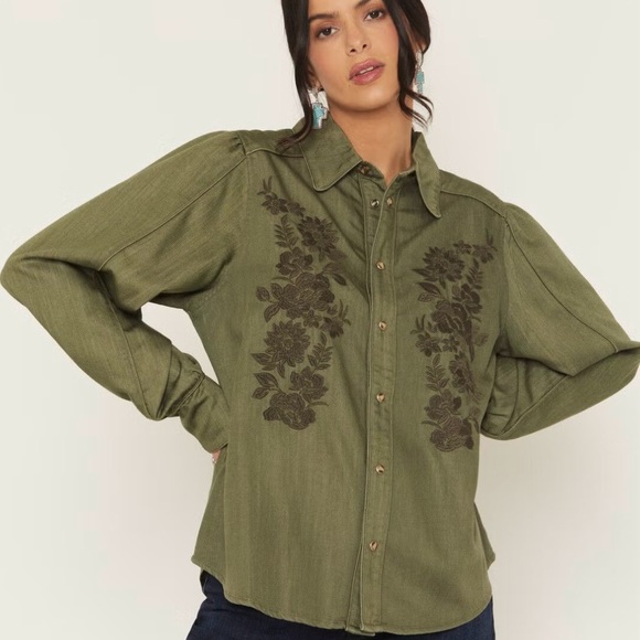 Kimes Ranch Tops - KIMES RANCH MAE FLORAL EMBROIDERED LONG SLEEVE SNAP WESTERN SHIRT